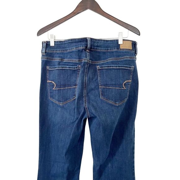 American Eagle Dark Wash Super Stretch Hi-Rise Artist Flare Denim Short Jeans - Picture 4 of 14